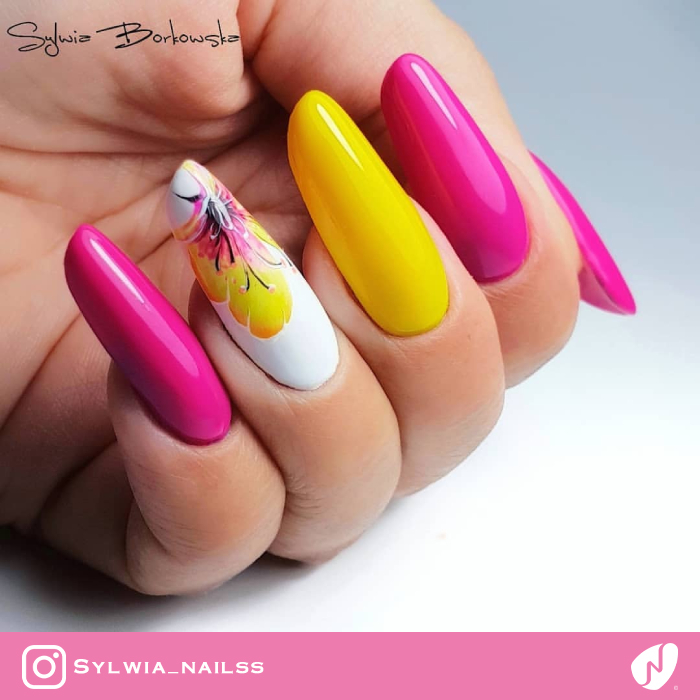 Spring Flower Accent Nail